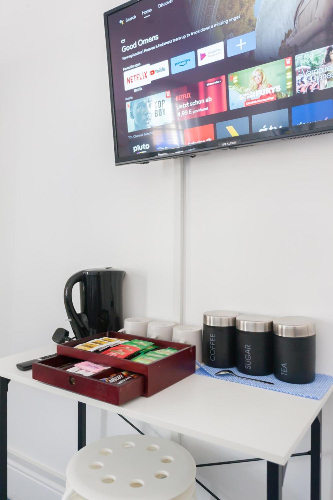Wood Green Budget Rooms - Next To Mall & Metro Station - 10 Min To City Center Londyn Zewnętrze zdjęcie