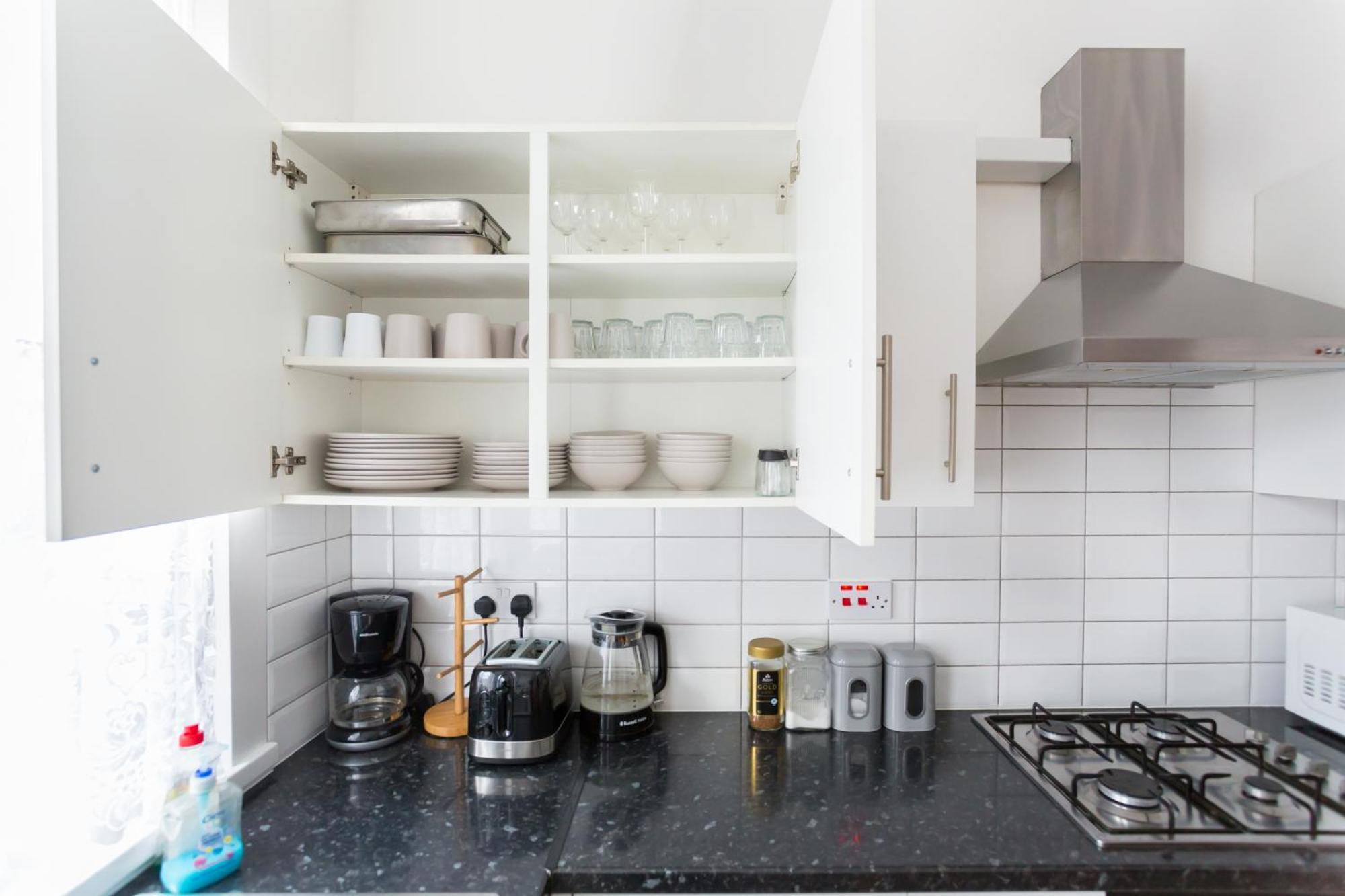 Wood Green Budget Rooms - Next To Mall & Metro Station - 10 Min To City Center Londyn Zewnętrze zdjęcie